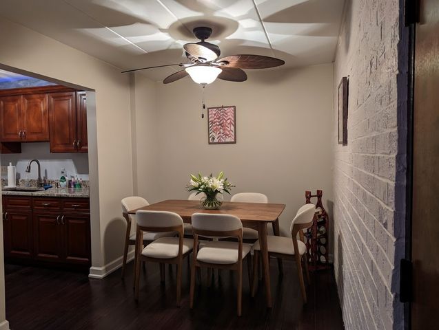 204 E Bailey Road D, Naperville, IL 60565