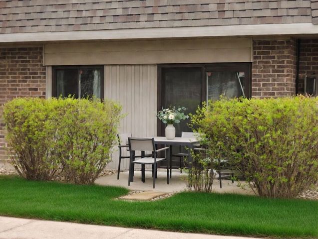 204 E Bailey Road D, Naperville, IL 60565