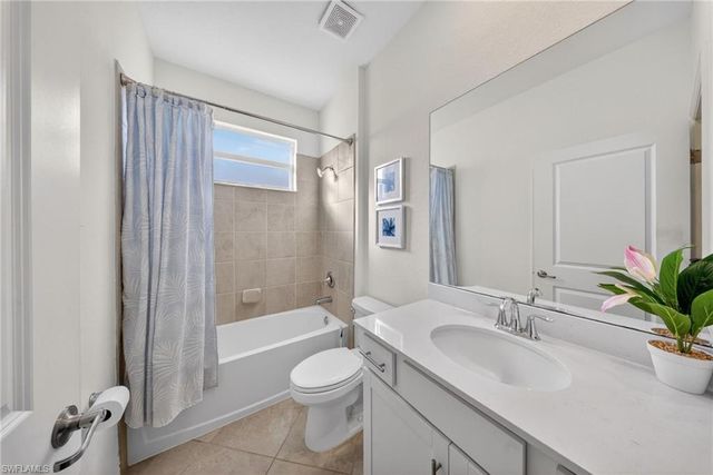 2196 Dragonfruit WAY, Naples, FL 34120
