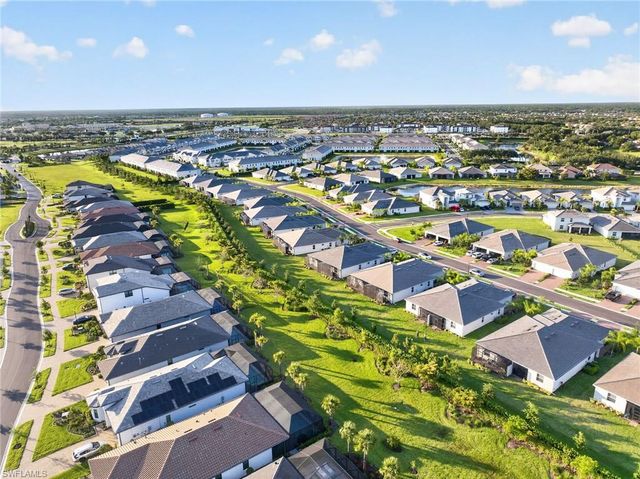 2196 Dragonfruit WAY, Naples, FL 34120