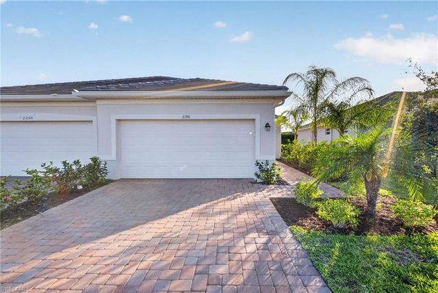 2196 Dragonfruit WAY, Naples, FL 34120