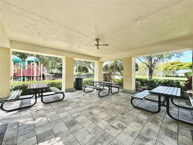 2196 Dragonfruit WAY, Naples, FL 34120