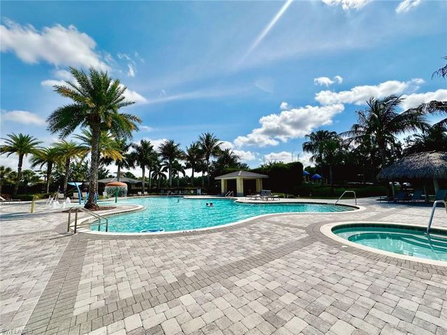 2196 Dragonfruit WAY, Naples, FL 34120