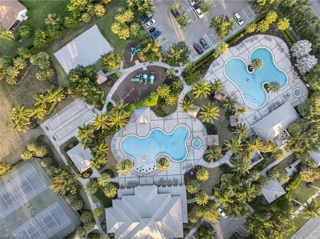 2196 Dragonfruit WAY, Naples, FL 34120