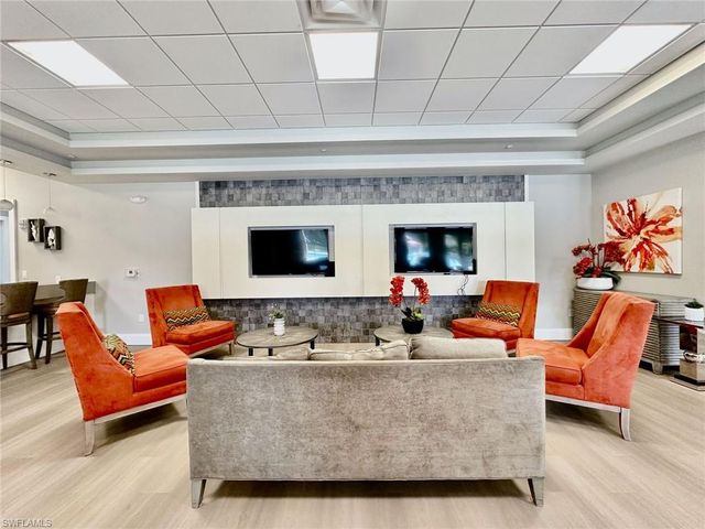 2196 Dragonfruit WAY, Naples, FL 34120