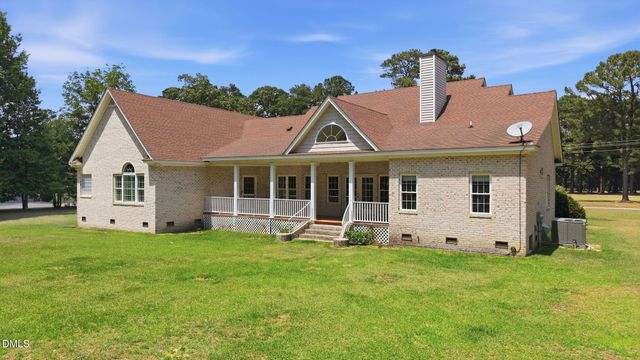 1117 Maccripine Road, Pinetops, NC 27864