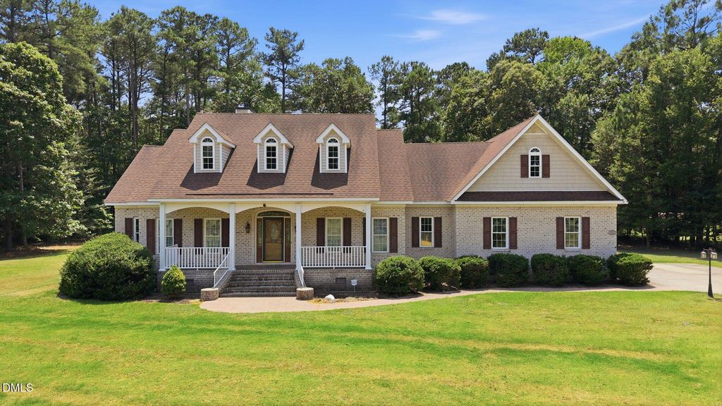 1117 Maccripine Road, Pinetops, NC 27864