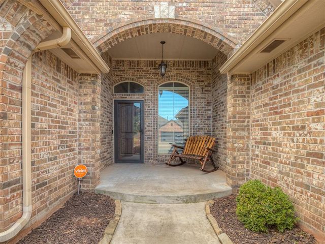 2704 SW 96th Circle, Oklahoma City, OK 73159