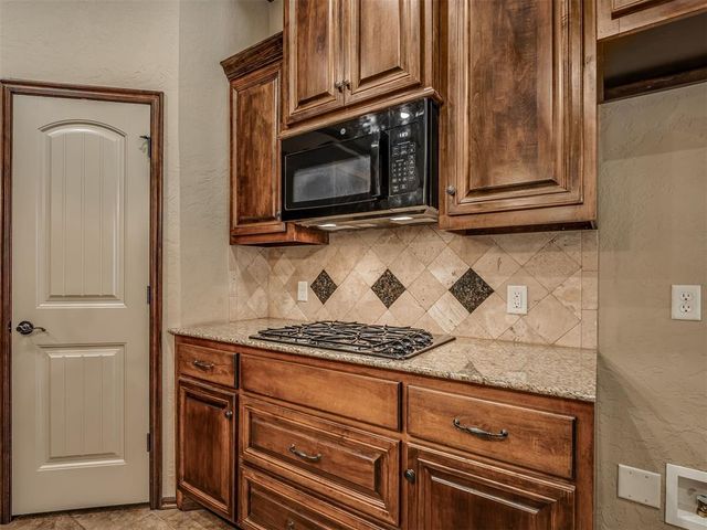 2704 SW 96th Circle, Oklahoma City, OK 73159