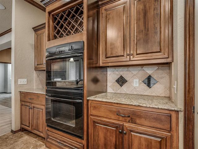 2704 SW 96th Circle, Oklahoma City, OK 73159