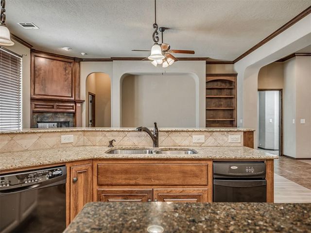 2704 SW 96th Circle, Oklahoma City, OK 73159