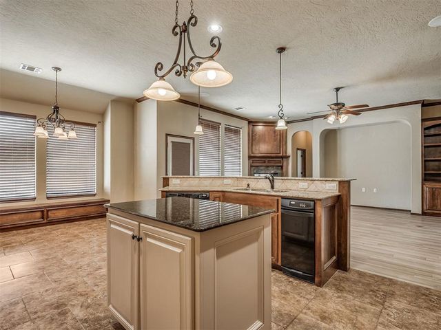 2704 SW 96th Circle, Oklahoma City, OK 73159