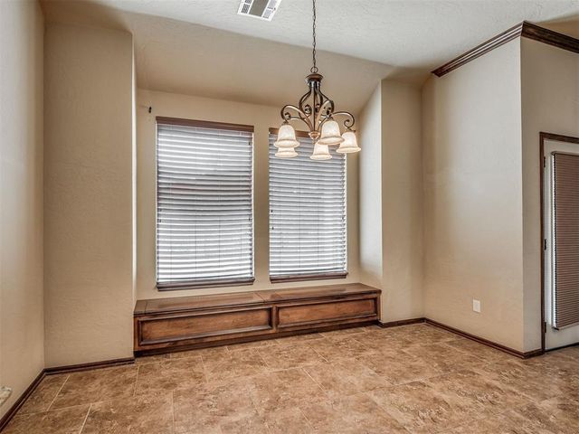 2704 SW 96th Circle, Oklahoma City, OK 73159