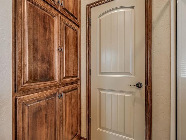 2704 SW 96th Circle, Oklahoma City, OK 73159