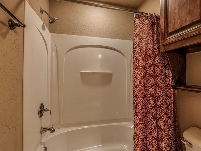 2704 SW 96th Circle, Oklahoma City, OK 73159