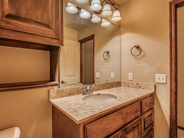 2704 SW 96th Circle, Oklahoma City, OK 73159