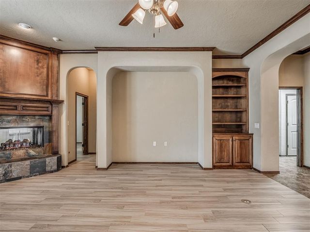 2704 SW 96th Circle, Oklahoma City, OK 73159