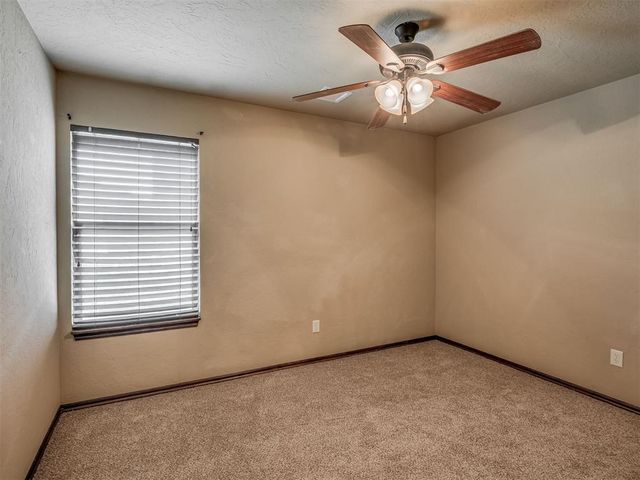 2704 SW 96th Circle, Oklahoma City, OK 73159