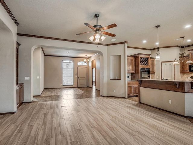 2704 SW 96th Circle, Oklahoma City, OK 73159