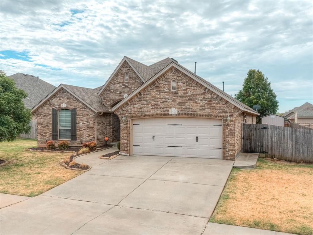 2704 SW 96th Circle, Oklahoma City, OK 73159
