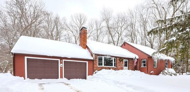 52 Orchard Street, Medfield, MA 02052