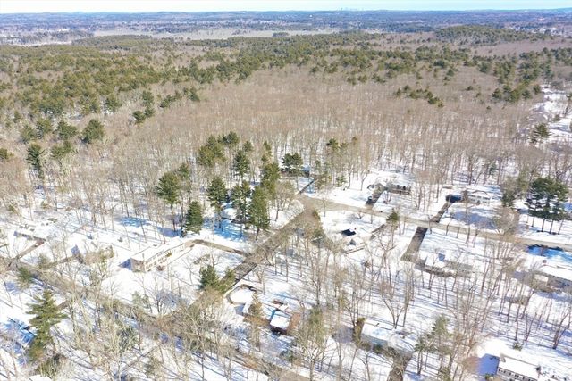 52 Orchard Street, Medfield, MA 02052