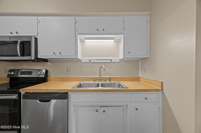 21 Donnell Avenue, Havelock, NC 28532