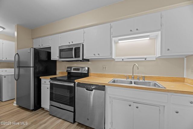 21 Donnell Avenue, Havelock, NC 28532