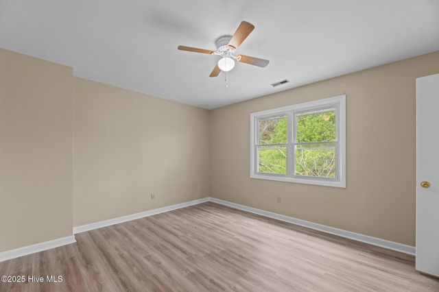 21 Donnell Avenue, Havelock, NC 28532