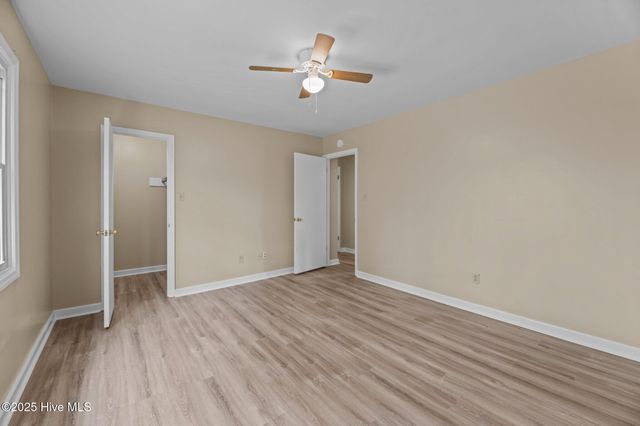 21 Donnell Avenue, Havelock, NC 28532