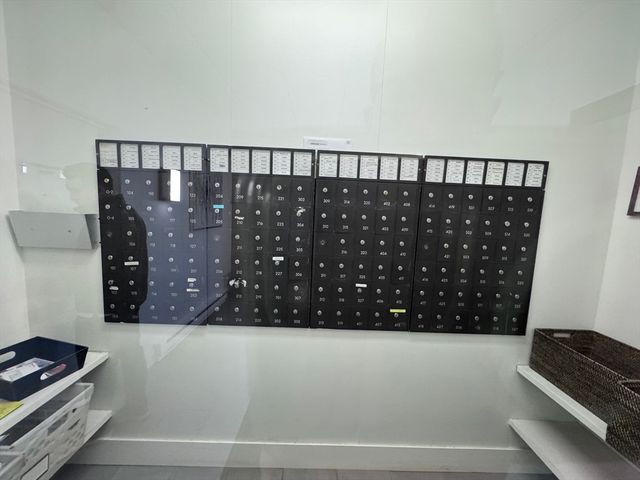 60 Pleasant St 206, Arlington, MA 02476