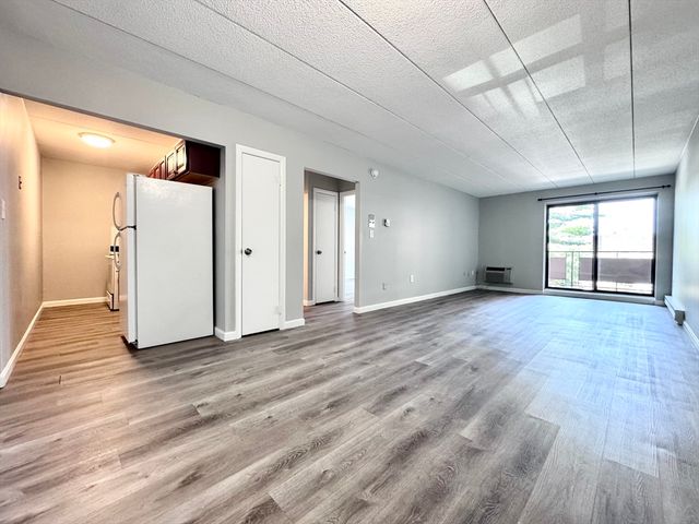 60 Pleasant St 206, Arlington, MA 02476