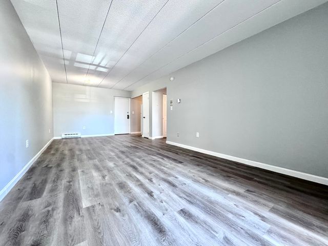 60 Pleasant St 206, Arlington, MA 02476