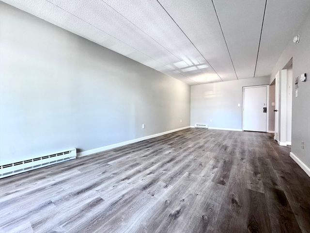 60 Pleasant St 206, Arlington, MA 02476