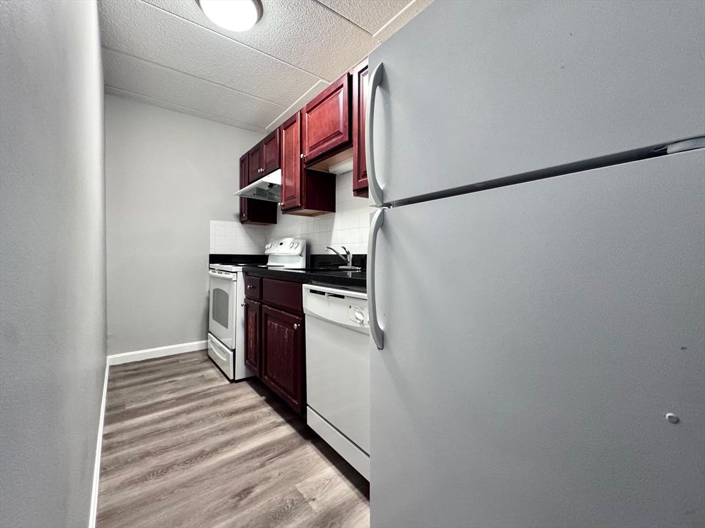 60 Pleasant St 206, Arlington, MA 02476