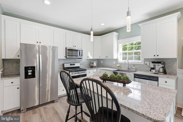 580 DEY DR, Harpers Ferry, WV 25425
