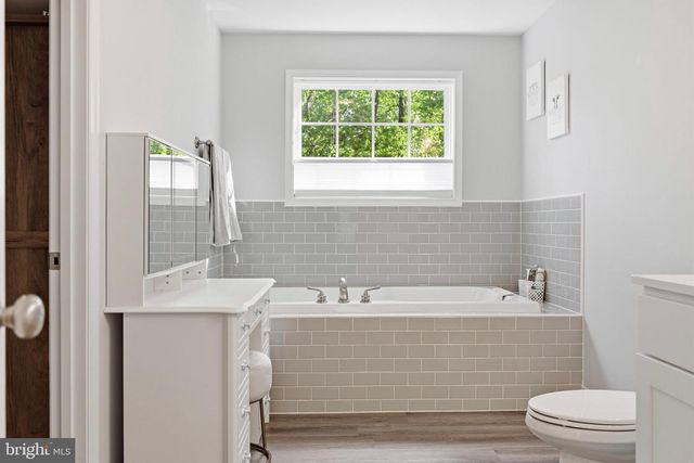580 DEY DR, Harpers Ferry, WV 25425