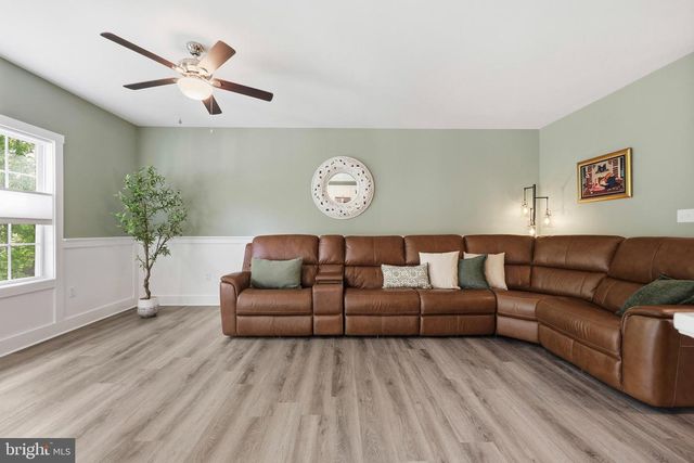 580 DEY DR, Harpers Ferry, WV 25425