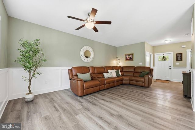 580 DEY DR, Harpers Ferry, WV 25425