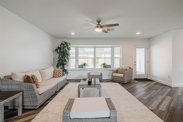 8526 Hiawatha Drive, Houston, TX 77036