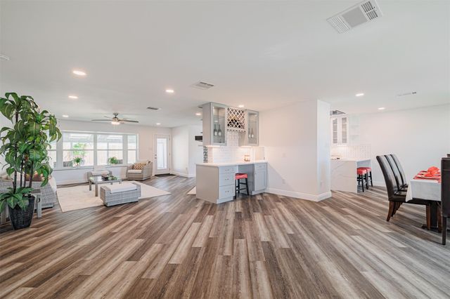 8526 Hiawatha Drive, Houston, TX 77036