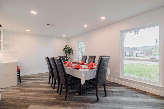 8526 Hiawatha Drive, Houston, TX 77036