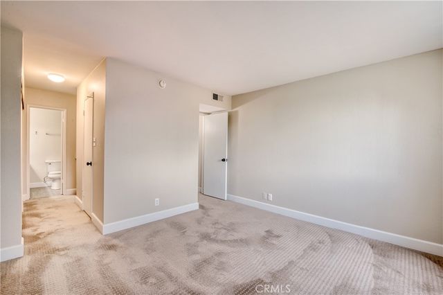 277 Pleasant Street 206, Pasadena, CA 91101