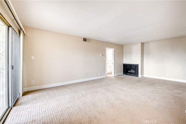 277 Pleasant Street 206, Pasadena, CA 91101