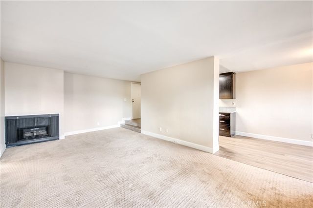 277 Pleasant Street 206, Pasadena, CA 91101