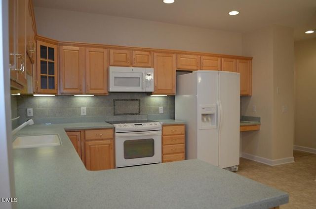 210 Baines Court, Cary, NC 27511
