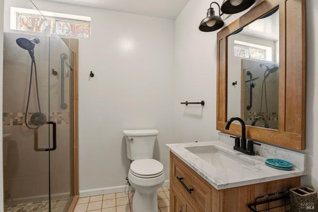 221 Ford St, Ukiah, CA 95482