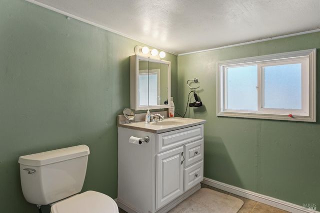 221 Ford St, Ukiah, CA 95482