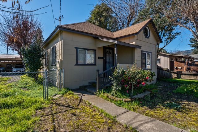 221 Ford St, Ukiah, CA 95482