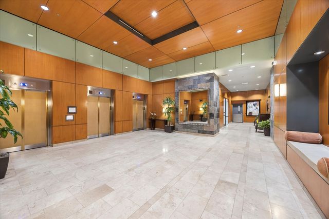 208 W Washington Street 1813, Chicago, IL 60606